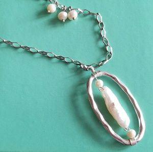 Real pearls necklace oval silver tone hammered pearlcore asymmetrical